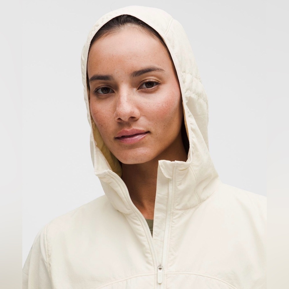 Lululemon Women’s InsulEight Cold-Weather Run Shell Light Ivory - Picture 5 of 17